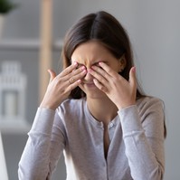 Viszket, váladékozik a szeme? Ezeket a betegségeket jelezheti