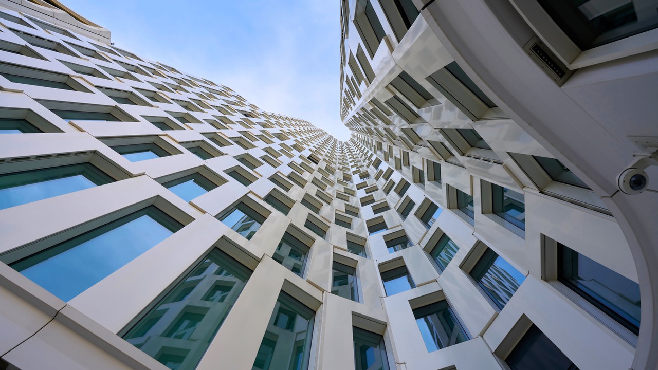 Taniej i więcej. To może być klucz do kryzysu mieszkaniowego w miastach. "Dochodowe nieruchomości"