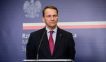 Sędzia zbieg Tomasz Szmydt rezygnuje. Sikorski ostro: zdrajca