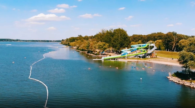 Tisza-tó, Abádszalóki strand