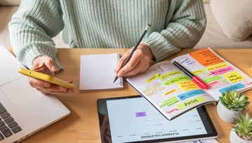 Planowanie urlopów – czy pracodawca może do tego zmuszać?