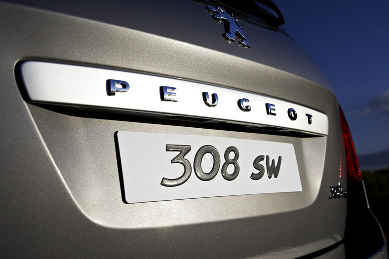 Genewa 2008: Peugeot 308 SW – aż siedem miejsc w nowym kombi