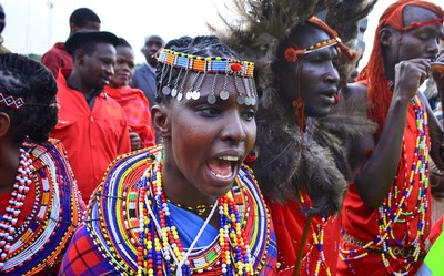 Goli africka plemena Da se