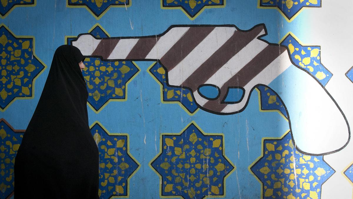 Iran hidżab ambasada USA Teheran