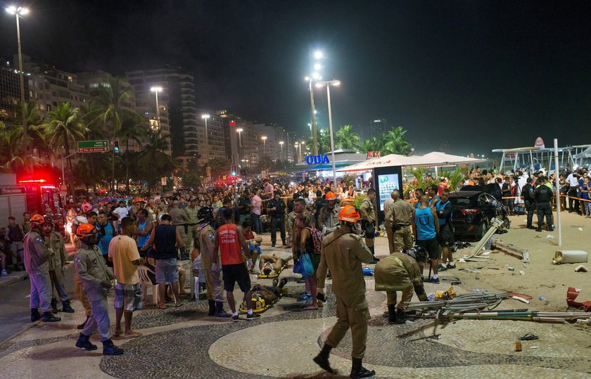 Samochód wjechał w ludzi na plaży