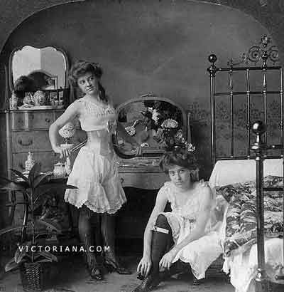 Dawna bielizna - historia mody XIX wiek