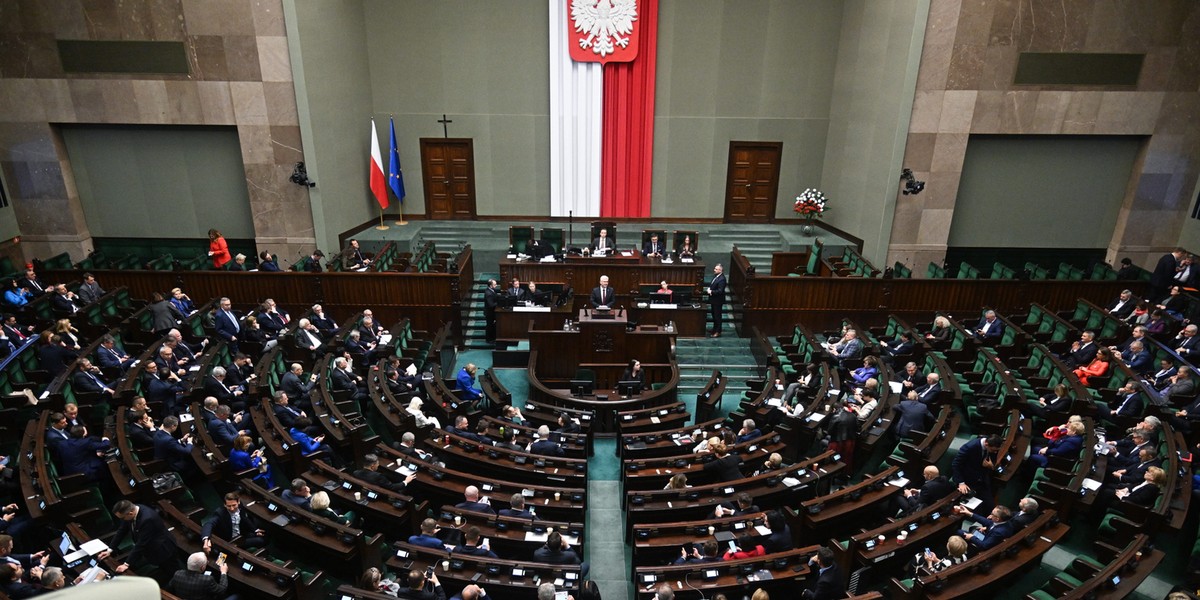 Podczas czwartkowego posiedzenia Sejmu na sali obrad pojawił się intruz