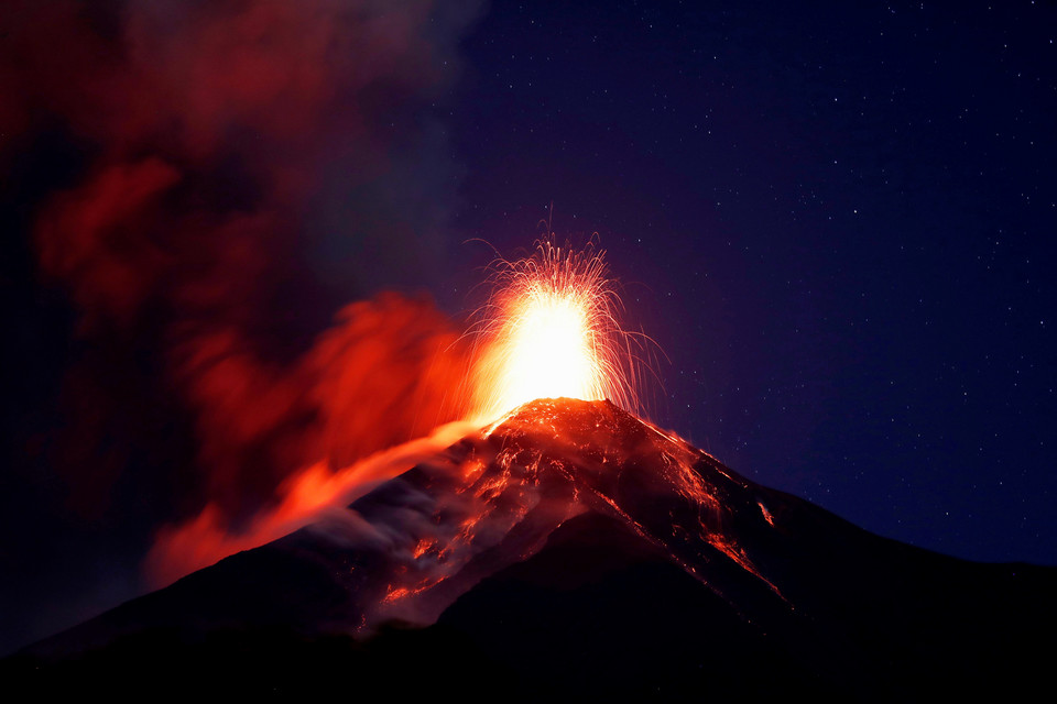 Kolejna erupcja Wulkanu Ognia w Gwatemali