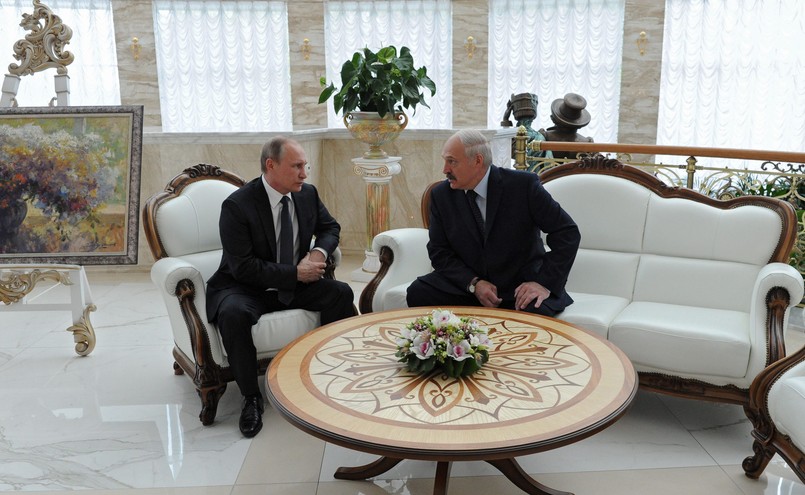 Aleksandr Łukaszenka przyjmuje Władimira Putina w Mińsku