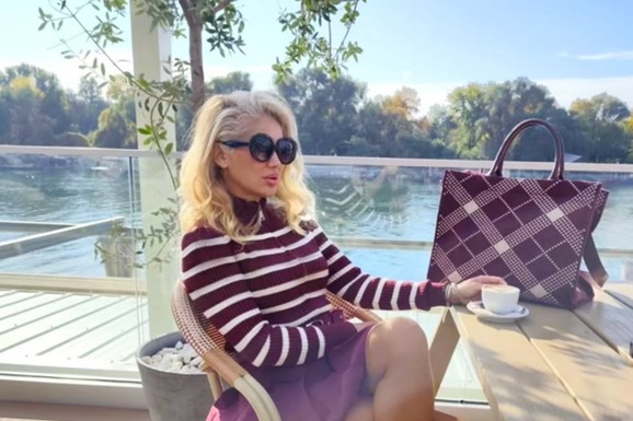 Našu voditeljku je muž naterao da se slika gola zbog para, a onda je usledio šok na razgovoru za posao: "U jednom trenutku sam htela da radim u školi"