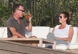 Rita Vilson čestitala Cveti i početak Strasne nedelje, njen muž Tom Henks prihvatio  pravoslavlje