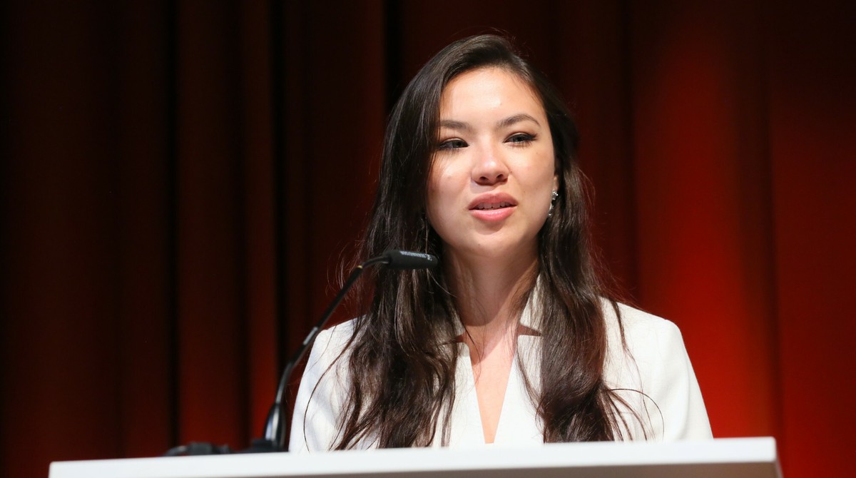 Havaskor porno yulduz qotilini tomosha qiling (AQSh 2006, 18+)