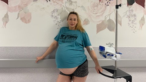 Marina Kucher z Ukrainy jest 30. tygodniu czworaczej ciąży i prawie nie może już chodzić