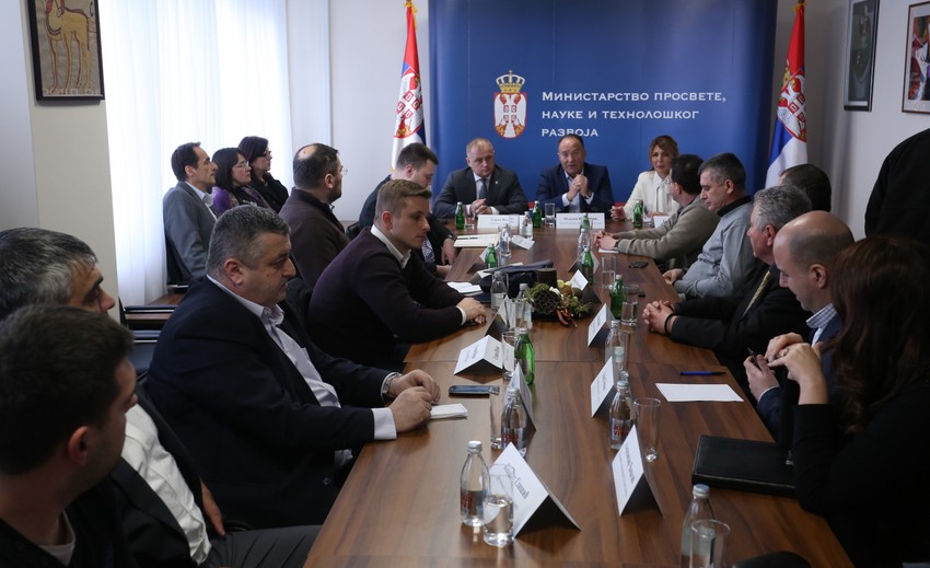 Dualno obrazovanje je jedan od najvažnijih projekata za Vladu Republike Srbije i premijera