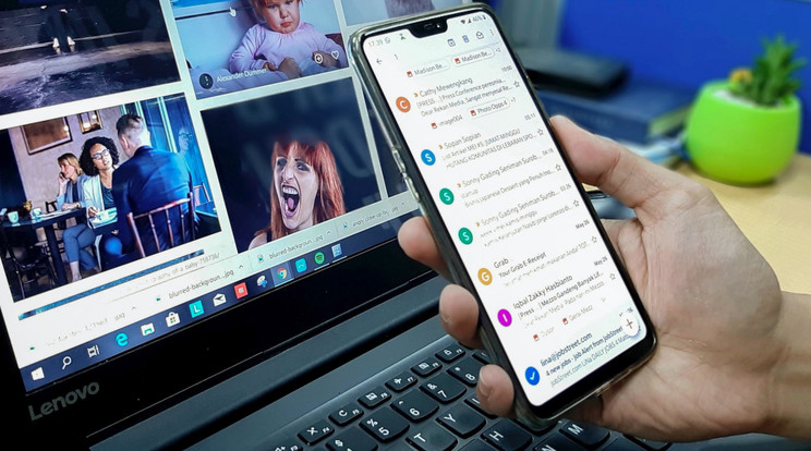 A gmail rengeteg ember számára megszokott kommunikációs eszköz, amelyet a többség okostelefonon használ. A rengeteg levél között azonban olykor nehéz megtalálni azt a pár információt, amire éppen szükségünk van. A levelezőrendszer új algoritmusa segíteni fog a keresésben, ha rálátást engedünk a magánéletünkre. /Fotó: Unsplash