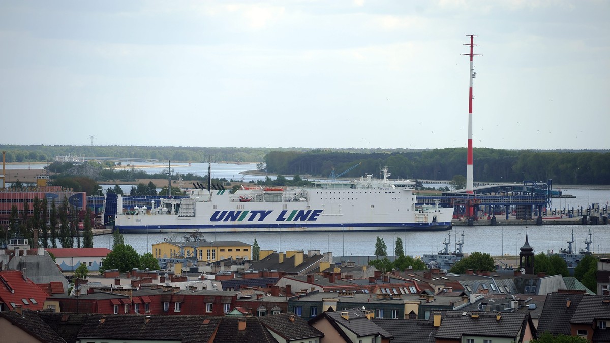 Dziś w świnoujskim terminalu LNG rozpoczął się rozładunek ósmego, licząc od grudnia ubiegłego roku, metanowca. Do końca tego roku planowane jest przyjęcie w gazoporcie jeszcze dwóch statków ze skroplonym gazem.