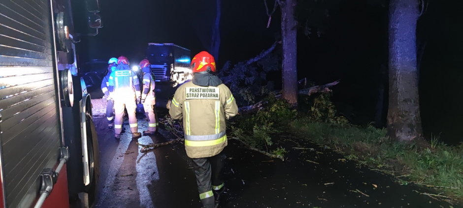 O krok od tragedii na drodze w pobliżu Zagozdu