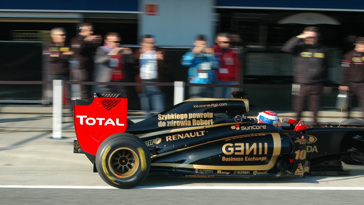 Bolid Lotus Renault GP z napisem dla Kubicy