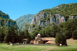 Top PET najlepših prolećnih VIKEND DESTINACIJA za izlet u Srbiji - najbolje ideje za beg iz grada