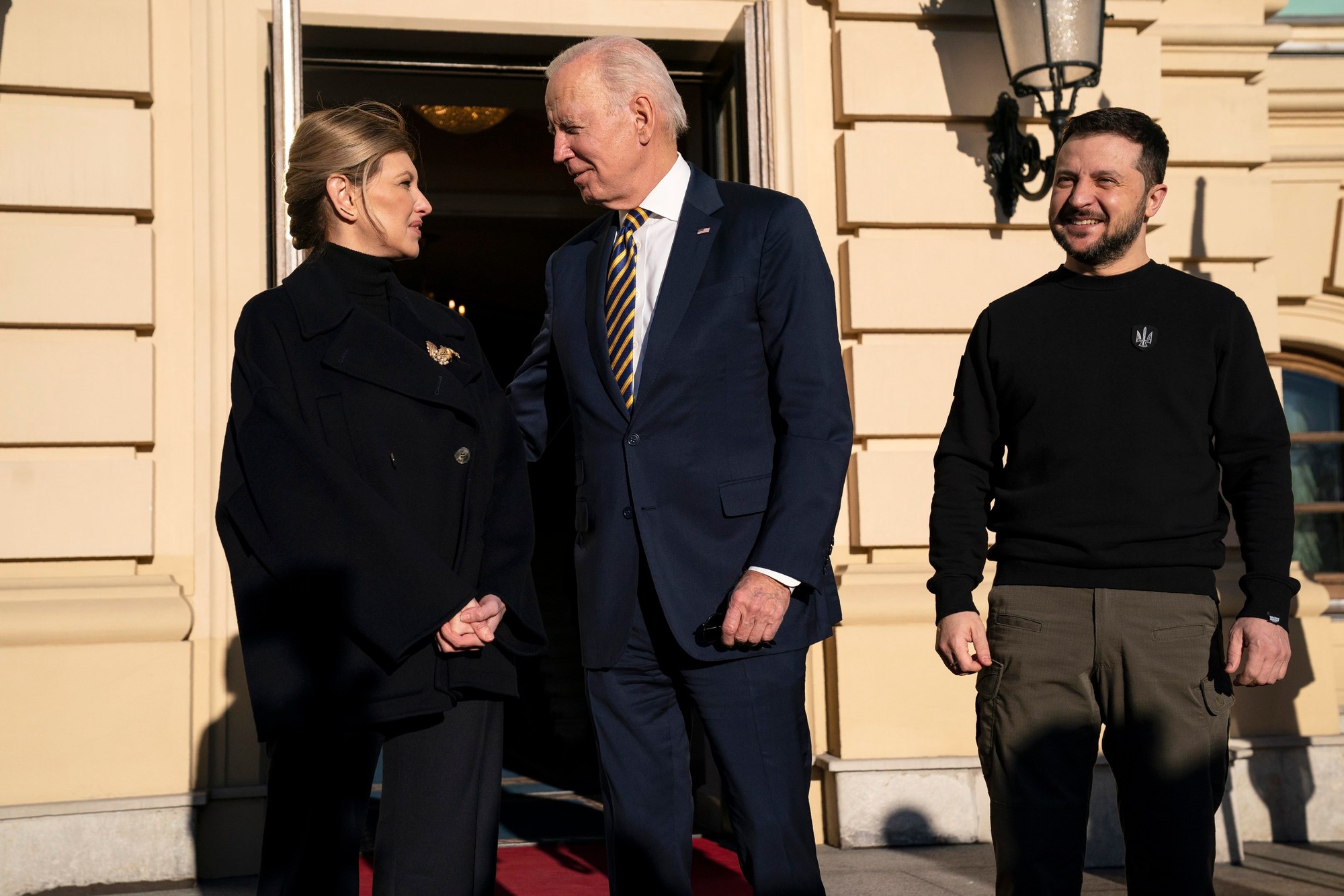 Americký prezident Joe Biden a ukrajinský prezident Volodymyr Zelenský v Kyjeve. 