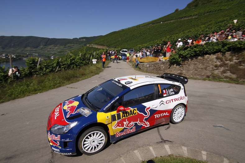 Rajd Niemiec 2010: Loeb liderem, Kościuszko na łące (1. etap, fot. Rallyworld©Willy Weyens)