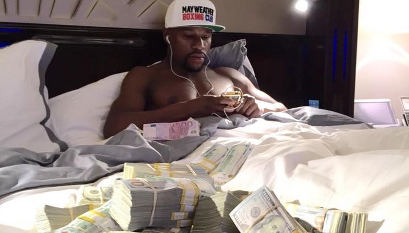 Mayweather wyjawił ile zarobił na walce stulecia