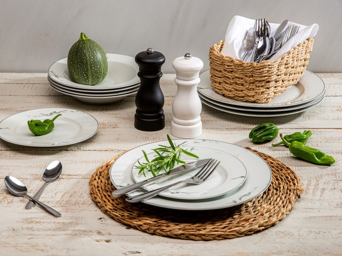 Aranżacje stołu i wnętrz na letnie przyjęcia