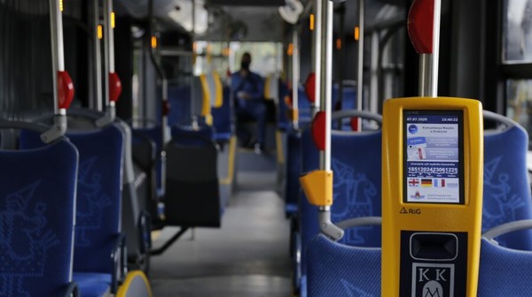 W okresie Wszystkich Świętych na ulicach Krakowa pojawi się więcej tramwajów i autobusów