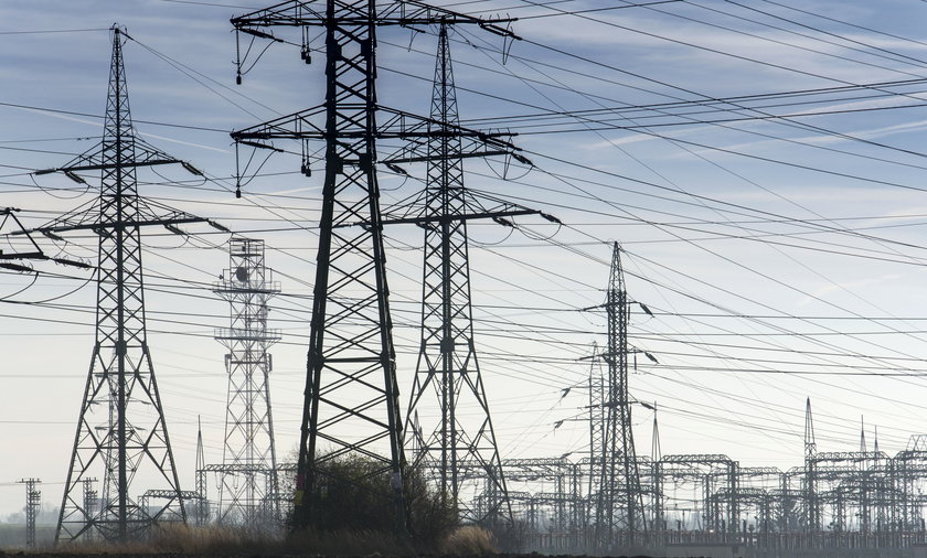 Niedobór prądu w Polsce na początek tygodnia. Co oznaczają braki w rezerwie?