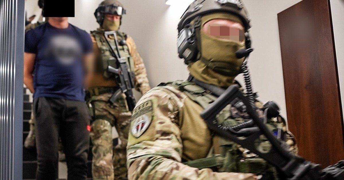 Policjanci rozbili gang kibiców Legii Warszawa. Nie chodzi o ustawki. To sprawa dużego kalibru