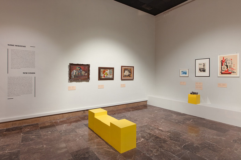 Przestrzeń wystawy "Nowy początek. Modernizm w II RP"