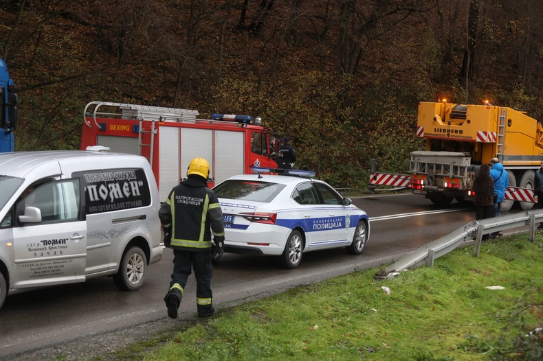 Izvlačenje auta u kojem je bila nestala Ana Radović