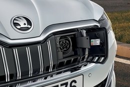 Na litrze benzyny z Zakopanego do Krakowa? Dla hybrydy plug-in marki Skoda to wykonalne