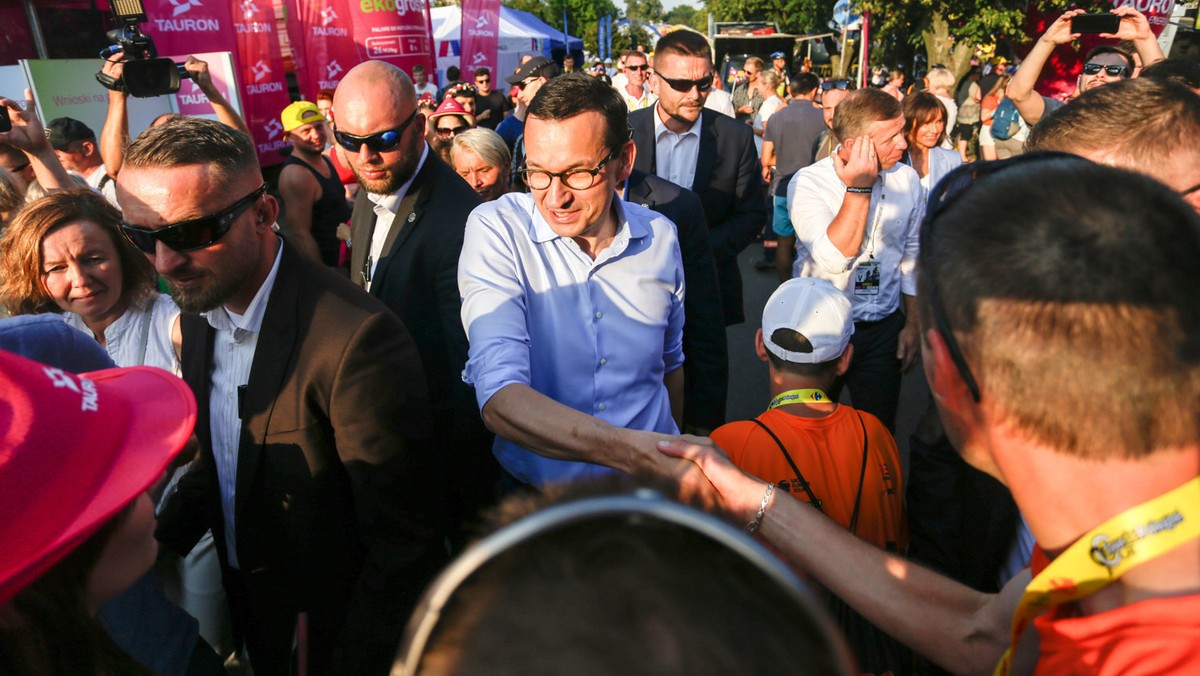 Najbogatsi ministrowie rządu PiS. Premier pedałuje samotnie, peleton daleko z tyłu