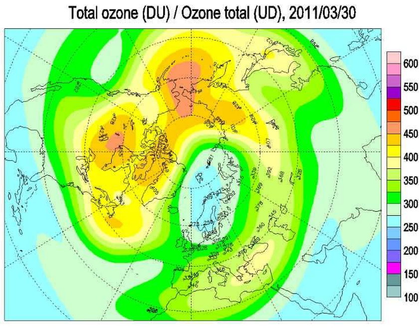 Ozonowa dziura nad Polską! Czym grozi?
