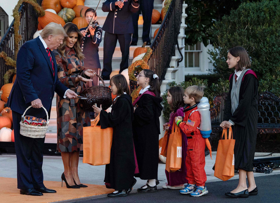 Donald i Melania Trump świętują Halloween