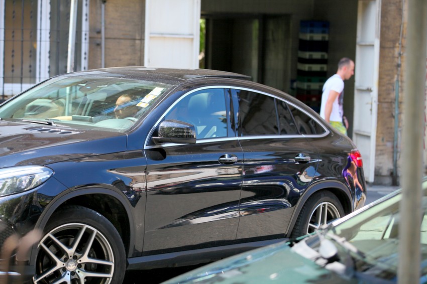 Ana Nikolić izlazi iz bolnice sa jakim obezbeđenjem