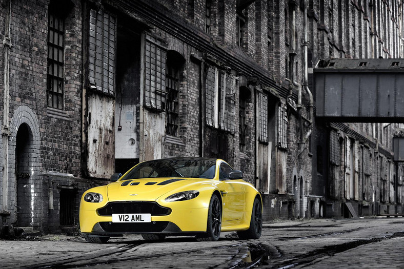 Aston Martin V12 Vantage S