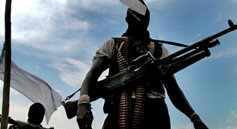 Gunmen kidnap Lebanese, kill soldier in Nigeria's Delta