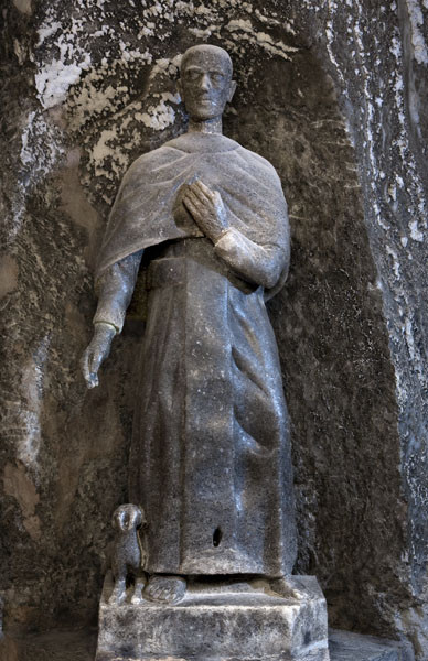Wieliczka, posąg św. Dominika z psem