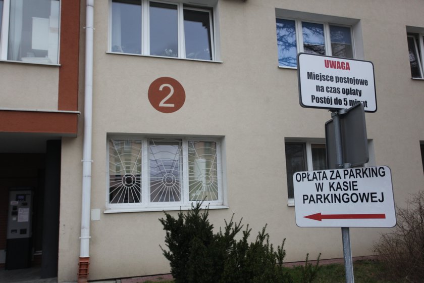 za parking pod szpitalem w Redłowie trzeba płacić