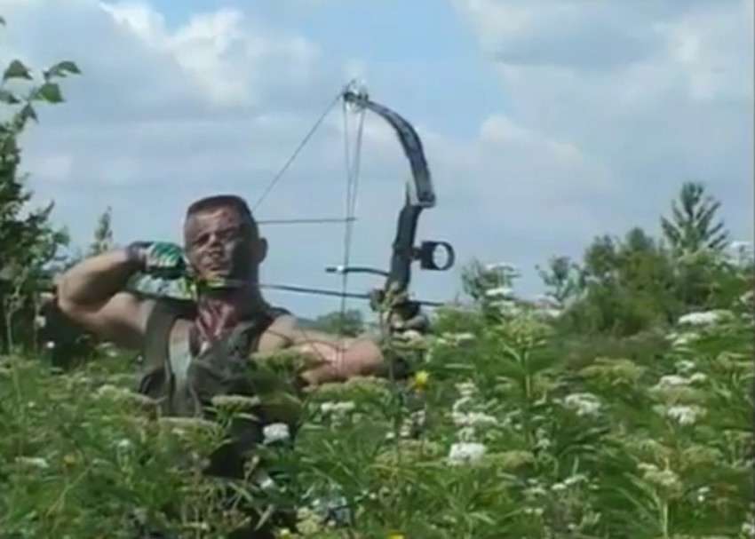 Poznat po video-klipu "Rođen za akciju"