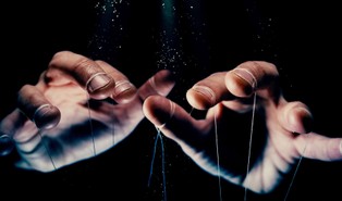 Następca de Sade’a, Bataille’a i Céline’a wydaje nową skandalizującą książkę