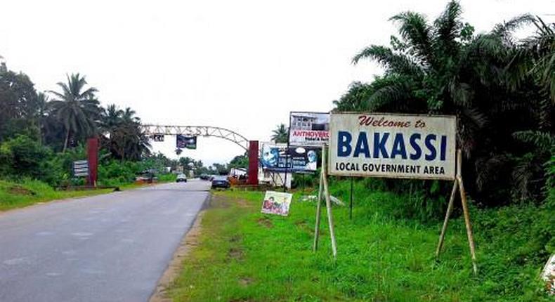 Signpost at the entrance of Bakassi LG