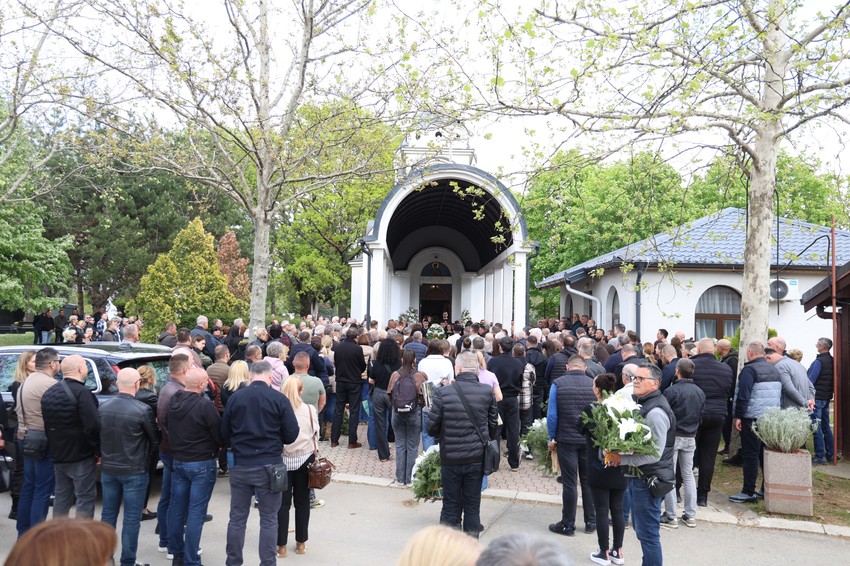 Sahrana Saše Katančića Novo Groblje