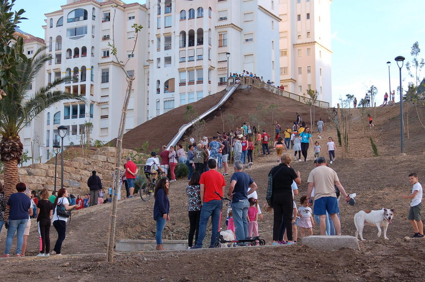 Zjeżdżalnia w mieście Estepona