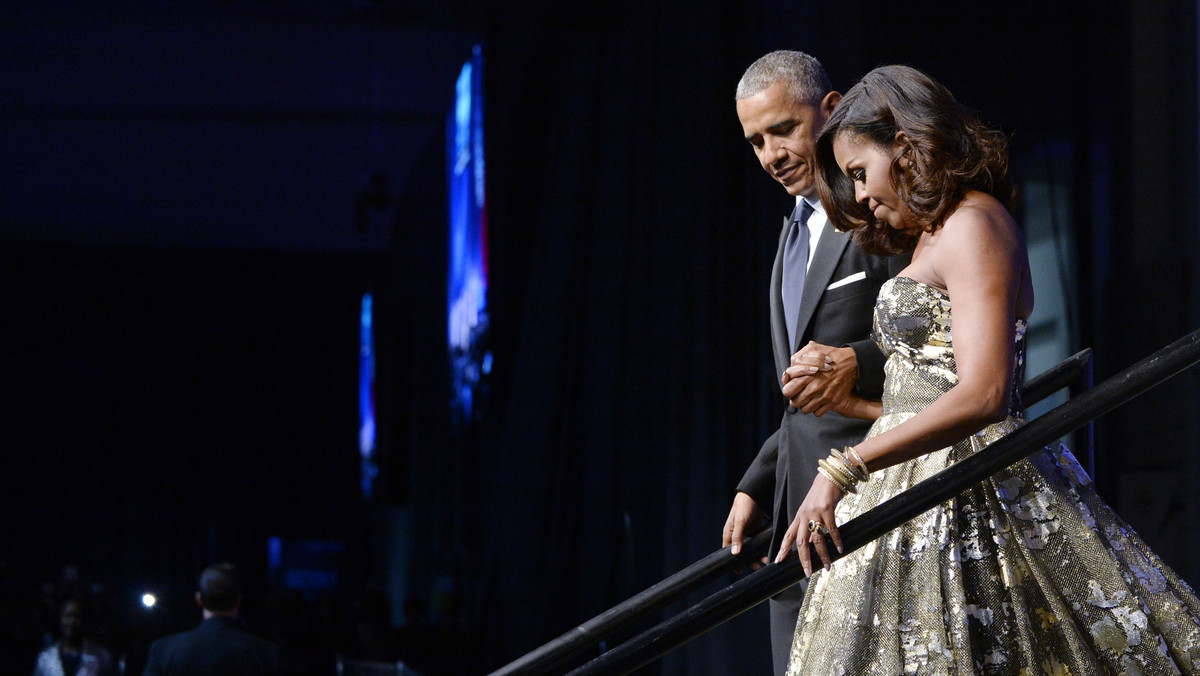 Barack Obama prowadzi zaawansowane negocjacje dotyczące współpracy z Netfliksem. Były prezydent USA i jego żona Michelle mają nakręcić dla światowej platformy serię programów, przedstawiających "inspirujące historie" - dowiaduje się "New York Times".
