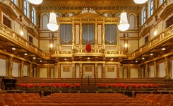 Dyrygent Franz Welser-Möst stanie na czele filharmoników wiedeńskich podczas koncertu noworocznego