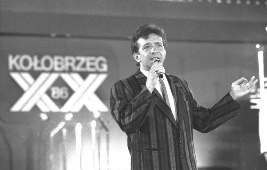 Jacek Lech w 1986 r. podczas Festiwalu Piosenki Żołnierskiej w Kołobrzegu