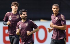 Ilkay Guendogan w Barcelonie. Ma zastąpić Sergio Busqetsa